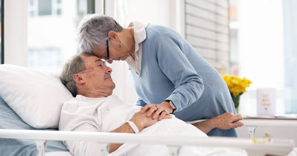 Comforting a loved one in hospice care